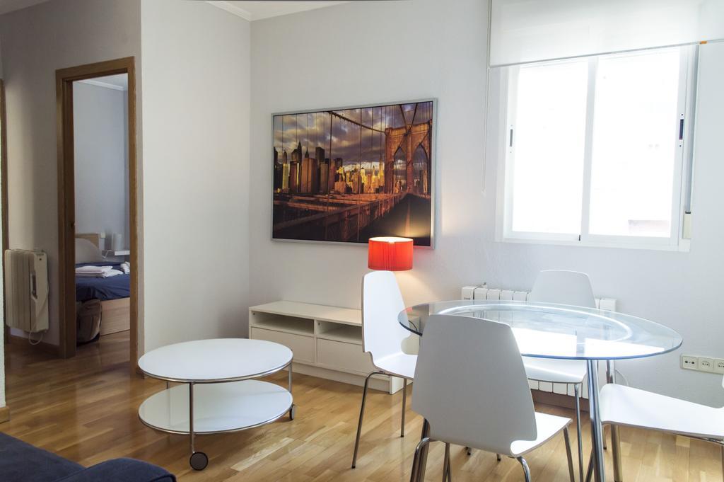 For You Rentals Reina Sofia Apartment Temporal Df21 마드리드 외부 사진
